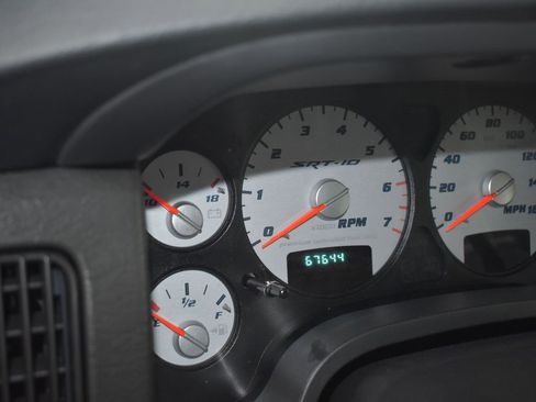 Used 2005 Dodge Ram 1500 Truck 2WD Quad Cab image 7