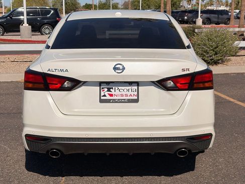 Used 2020 Nissan Altima 2.5 SR FWD image 5