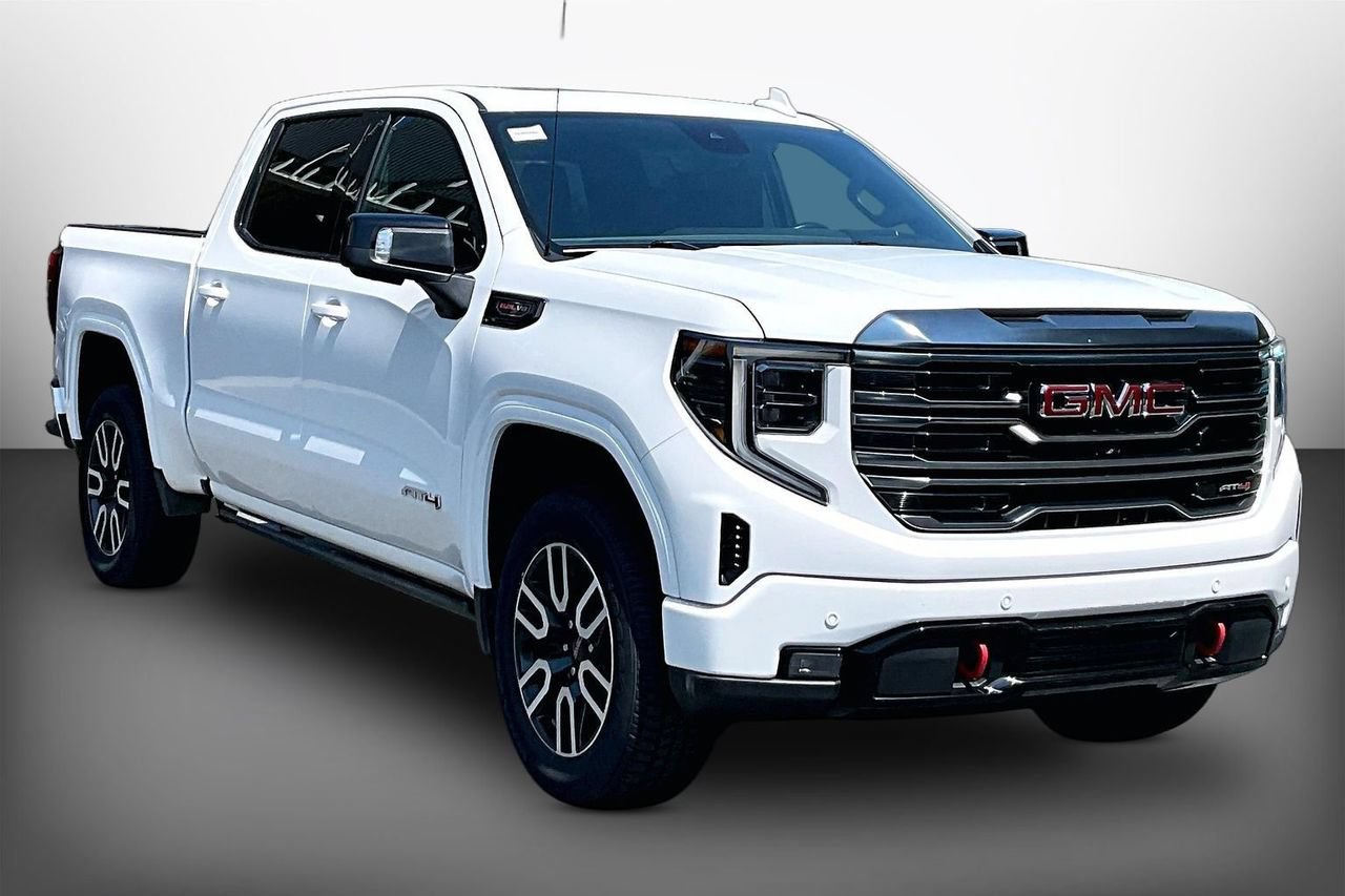 Used 2023 GMC Sierra 1500 AT4 w/ Technology Package AWD/4WD image 1