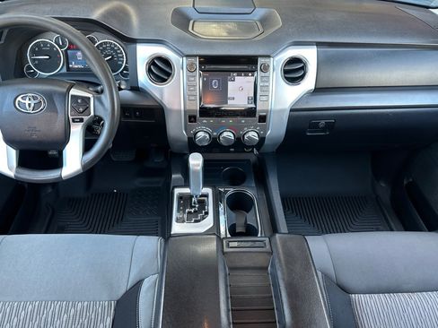 Used 2016 Toyota Tundra SR5 w/ SR5 Upgrade Package RWD image 15