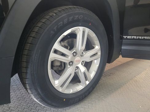 Used 2018 GMC Terrain SLE FWD image 31