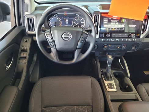 New 2026 Nissan Frontier SV w/ Tow Package AWD/4WD image 8