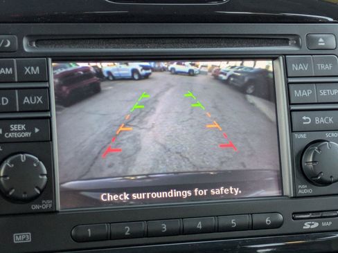 Used 2013 Nissan Juke SL image 19