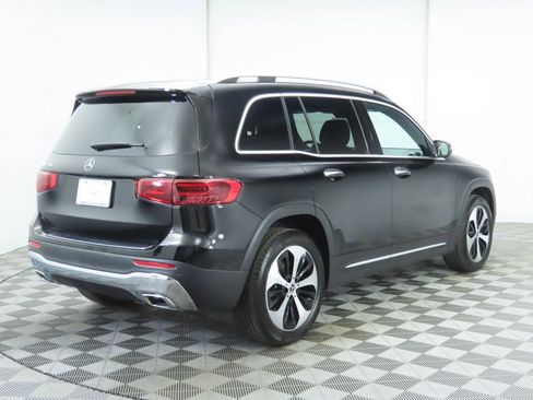 Certified 2025 Mercedes-Benz GLB 250 image 5