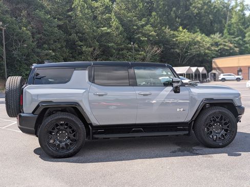 Used 2025 GMC Hummer EV 2X AWD/4WD image 10