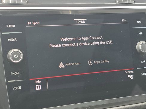 Certified 2024 Volkswagen Tiguan SEL R-Line image 12