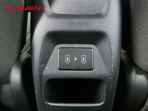 Used 2025 Hyundai Venue SEL FWD image 31
