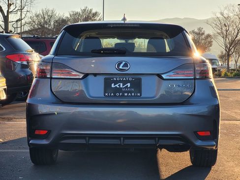 Used 2017 Lexus CT 200h image 7