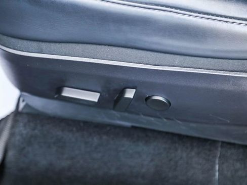 Used 2020 Tesla Model Y Long Range image 21