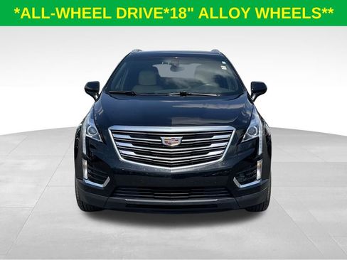 Used 2019 Cadillac XT5 AWD image 2