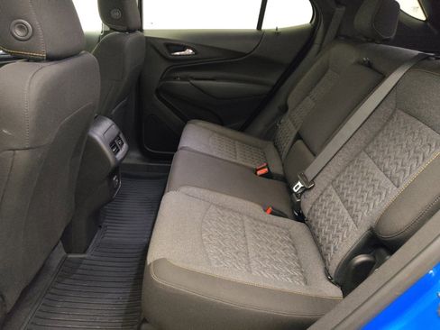 Used 2024 Chevrolet Equinox LT FWD image 18