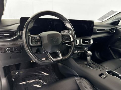 Used 2025 Ford Mustang Premium RWD image 4