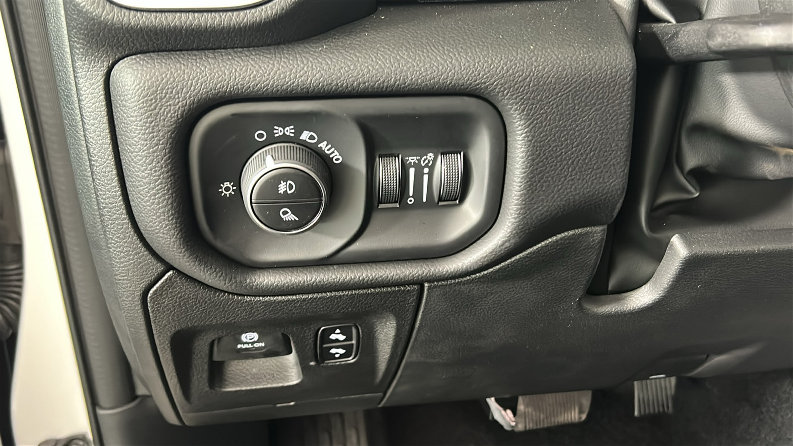 Used 2026 RAM 1500 Big Horn AWD/4WD image 24