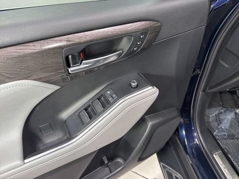 Used 2020 Toyota Highlander Platinum AWD/4WD image 14