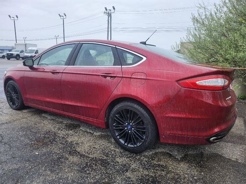 Used 2016 Ford Fusion SE w/ Equipment Group 202A image 3