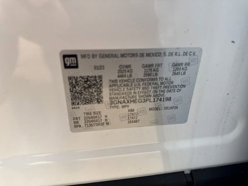 Used 2023 Chevrolet Equinox LS FWD image 14
