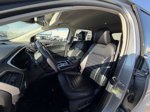 Used 2021 Ford Edge SEL w/ Convenience Package image 18
