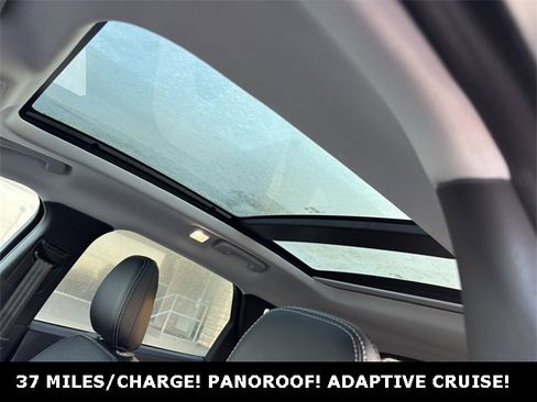 New 2026 Ford Escape SE image 7