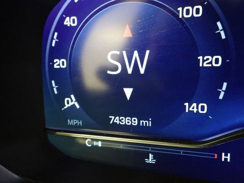 Used 2023 Chevrolet Tahoe LT image 14