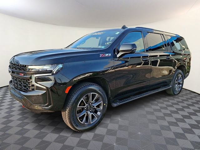 Certified 2023 Chevrolet Suburban Z71 w/ Luxury Package AWD/4WD image 3