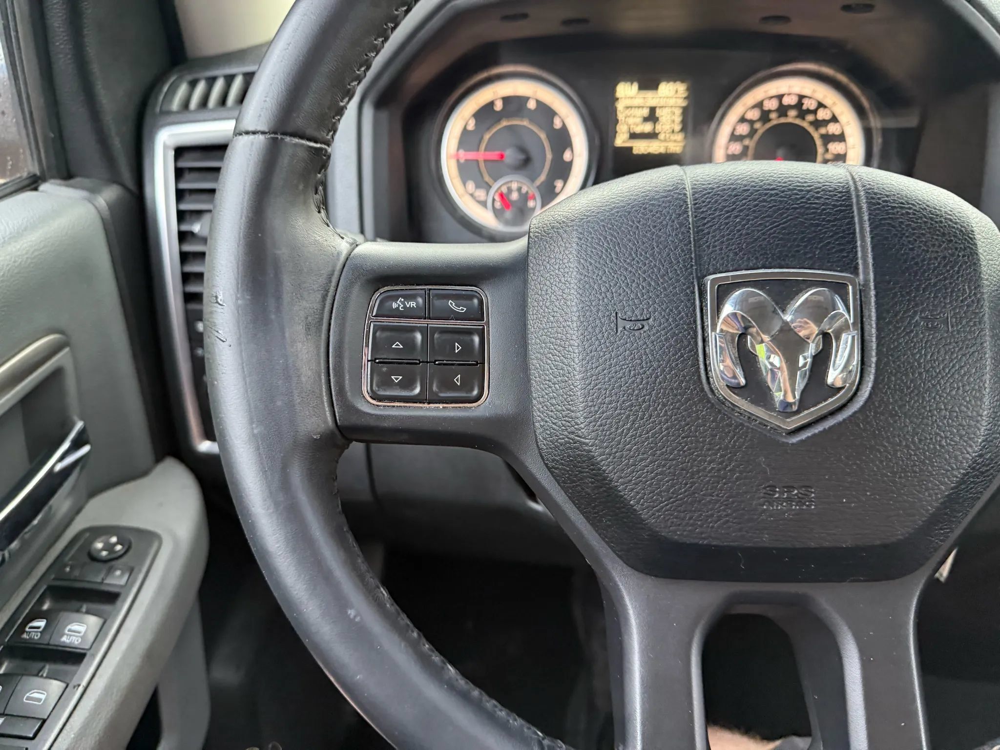 Used 2016 RAM 1500 Big Horn RWD image 14