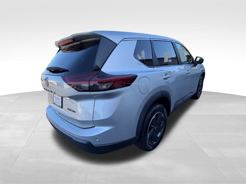 Used 2024 Nissan Rogue SV AWD/4WD image 6