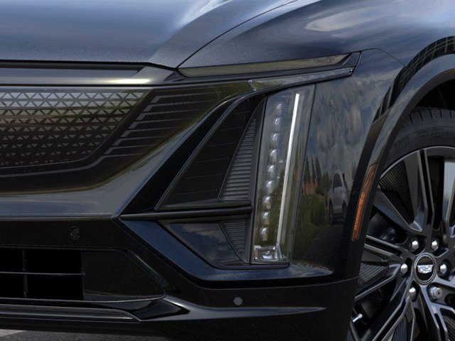 New 2026 Cadillac Lyriq Signature Sport AWD/4WD image 10