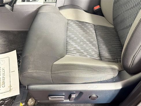 Used 2017 Toyota Tundra SR5 image 18