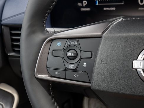 Used 2026 Nissan Sentra SL w/ Floor Mat Package FWD image 25