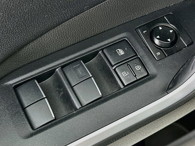Used 2020 Toyota RAV4 Limited AWD/4WD image 22