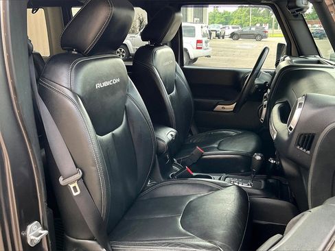 Used 2016 Jeep Wrangler Unlimited Rubicon image 7