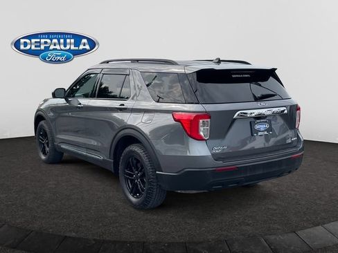 Used 2023 Ford Explorer XLT AWD/4WD image 4