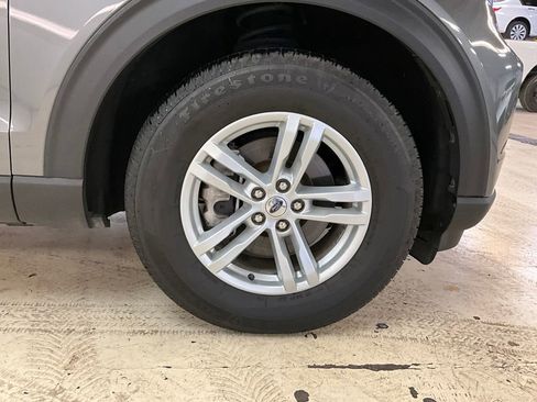 Used 2023 Ford Explorer XLT w/ Equipment Group 202A image 15