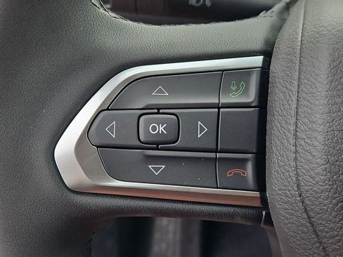 New 2026 Jeep Compass Latitude image 21