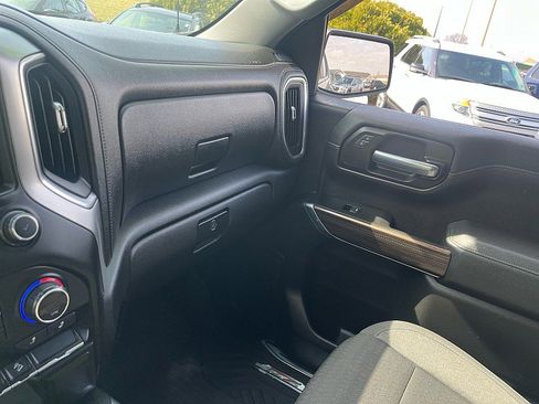 Used 2020 Chevrolet Silverado 1500 LT Trail Boss image 31