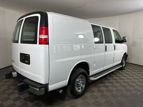 Used 2024 Chevrolet Express 2500 image 3