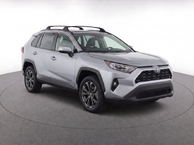 Used 2023 Toyota RAV4 XLE Premium AWD/4WD image 2