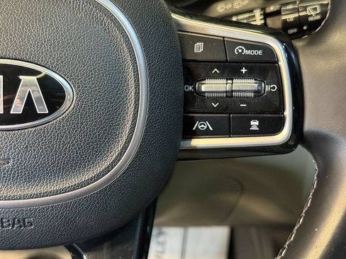 Used 2021 Kia Sorento SX AWD/4WD image 12