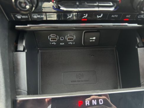 Used 2025 Jeep Grand Cherokee L Limited w/ Luxury Tech Group II AWD/4WD image 20