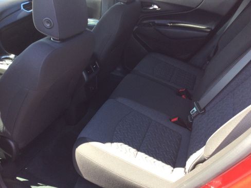 Used 2023 Chevrolet Equinox LT image 13