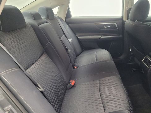 Used 2017 Nissan Altima 2.5 SV w/ Convenience Package image 19