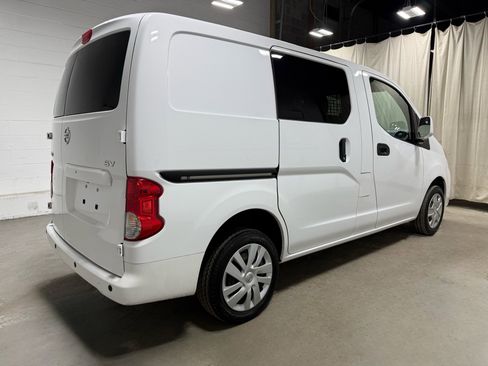 Used 2021 Nissan NV200 SV w/ Sliding Door Glass Package image 4