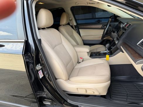 Used 2016 Subaru Outback 2.5i Limited AWD/4WD image 10