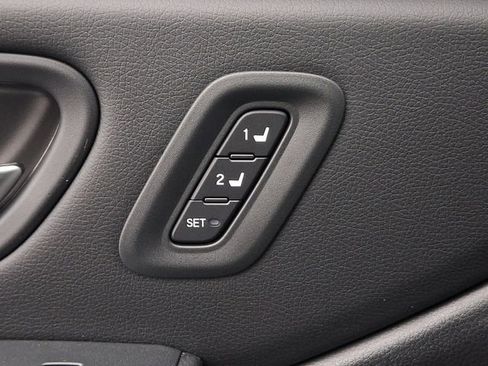 Certified 2025 Honda Pilot EX-L image 27