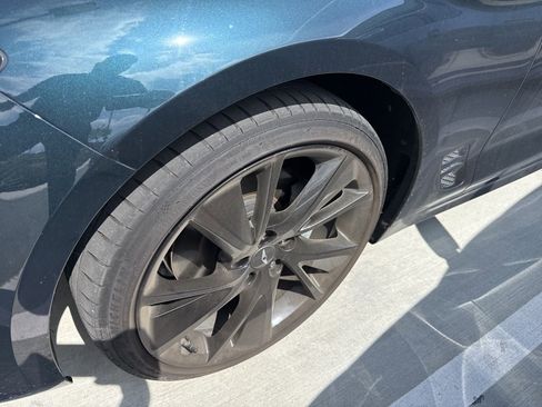 Used 2023 Genesis G70 2.0T w/ Sport Prestige Package RWD image 3