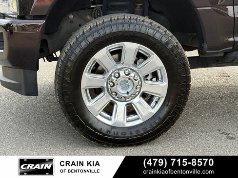 Used 2019 Ford F250 Platinum w/ Platinum Ultimate Package AWD/4WD image 33