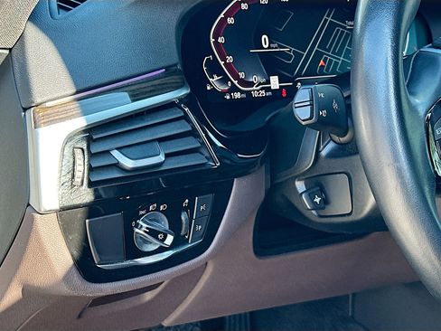 Certified 2023 BMW 540i w/ Premium Package image 10