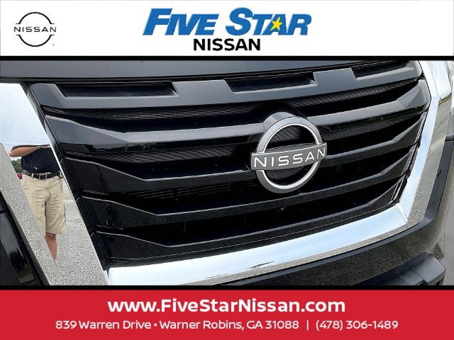 Used 2024 Nissan Pathfinder SL FWD image 34