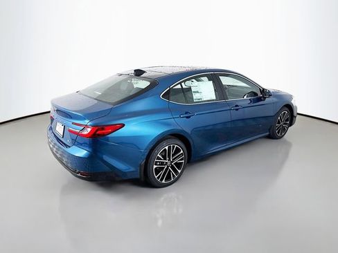 New 2026 Toyota Camry XLE image 7