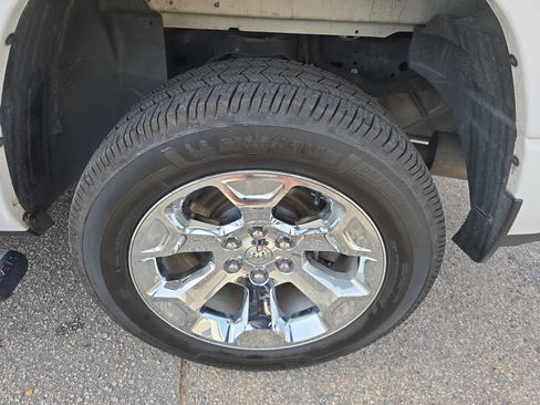 Used 2024 RAM 1500 Laramie image 35